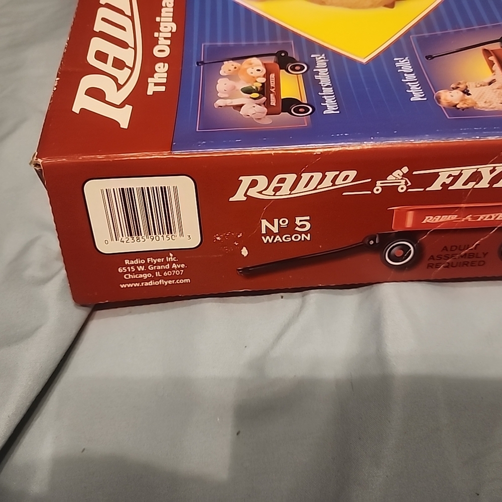 Radio Flyer Classic Red Wagon Toy - Picture 6 of 6